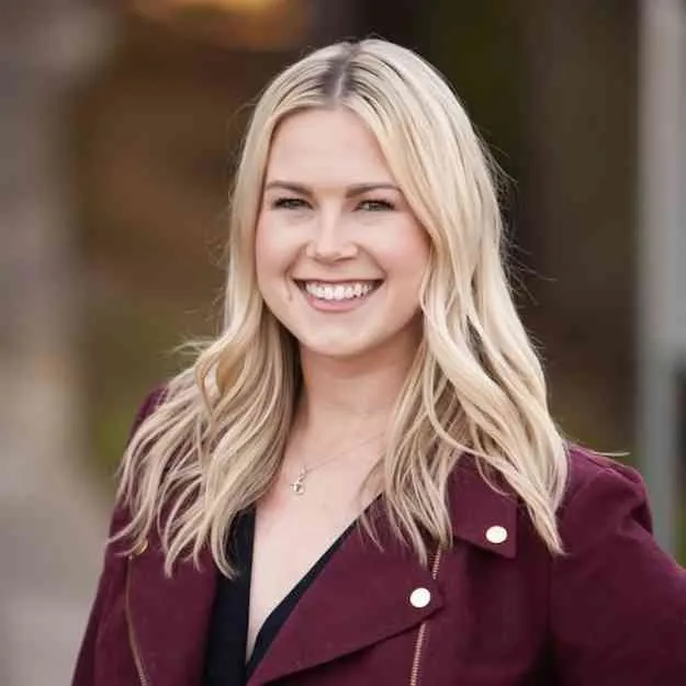 MacKenzie Dressing therapist