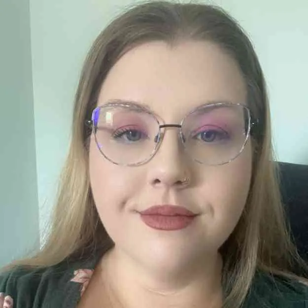 Kara Tracy therapist